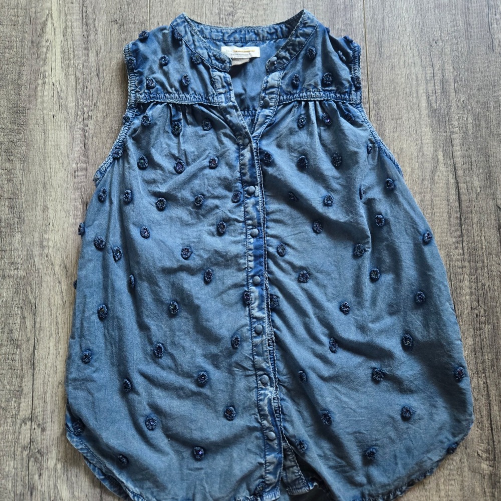 Pilcro Anthropologie Womens XS Blue Denim Tufted Polka Dot Sleeveless Blouse Top